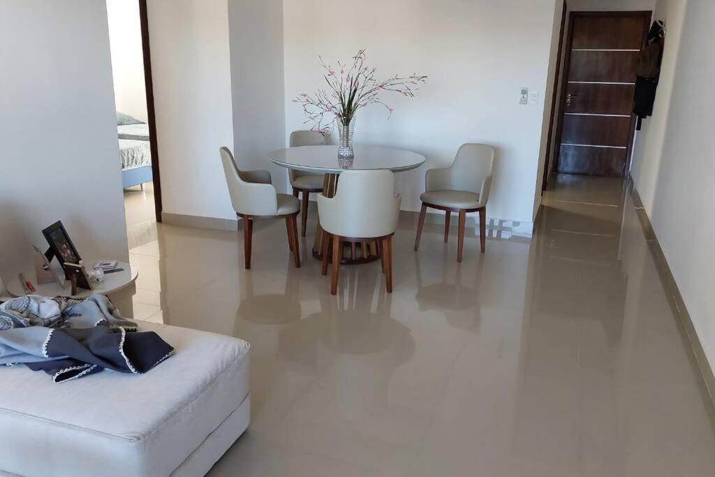 Апартаменти Hermoso Conjunto Residencial Con Piscina Асунсьйон Екстер'єр фото